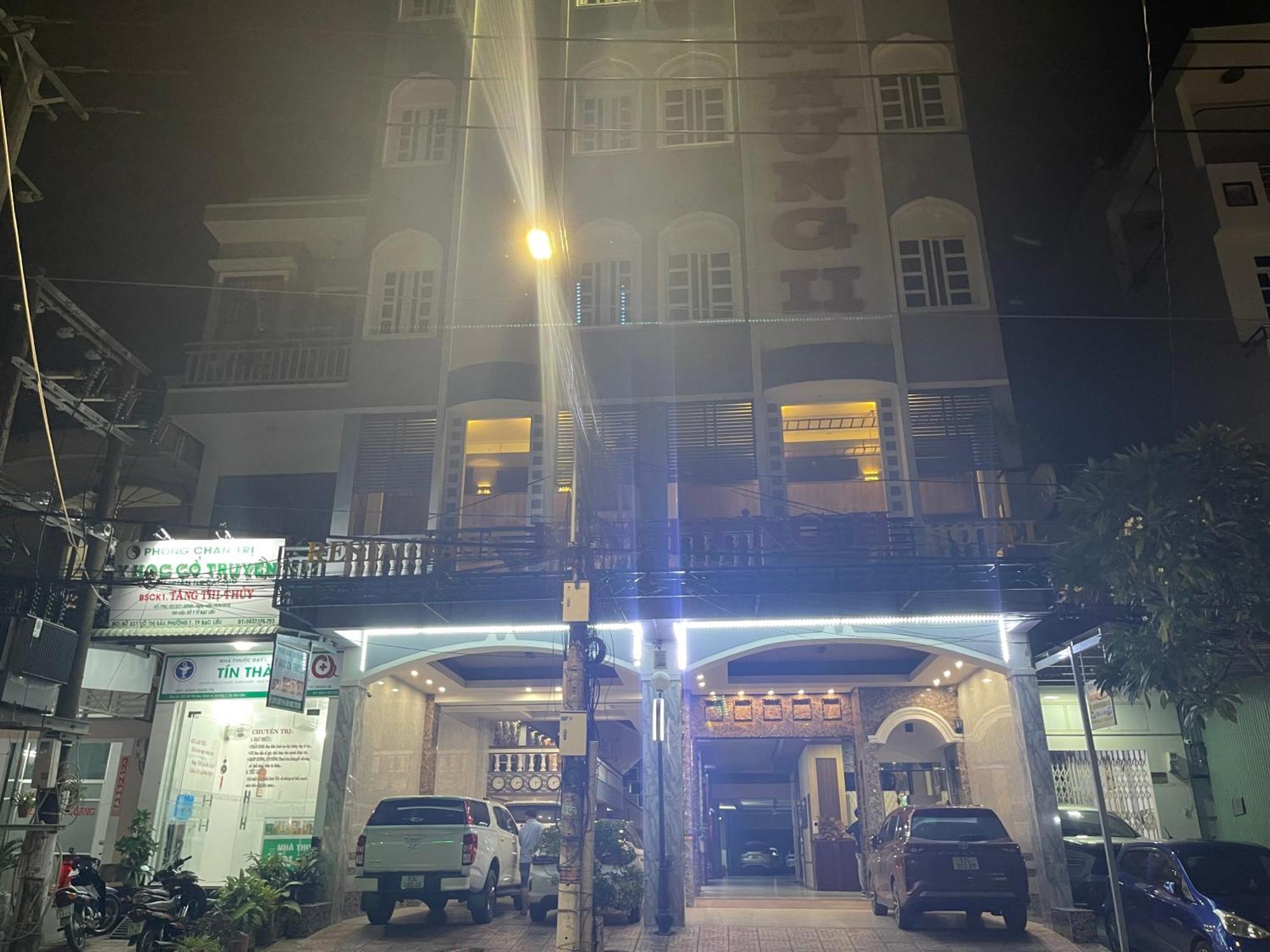Hotel Khach San Kim Hung 2 Bac Lieu Exterior foto